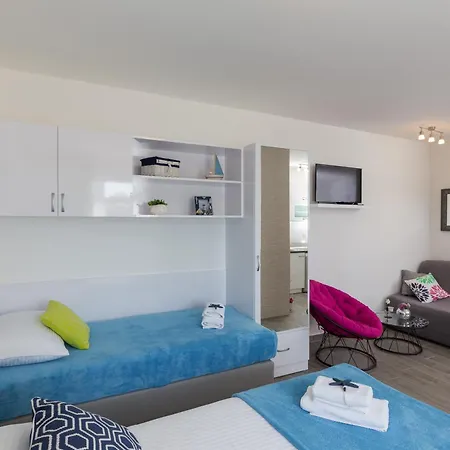 Apartment South Side *