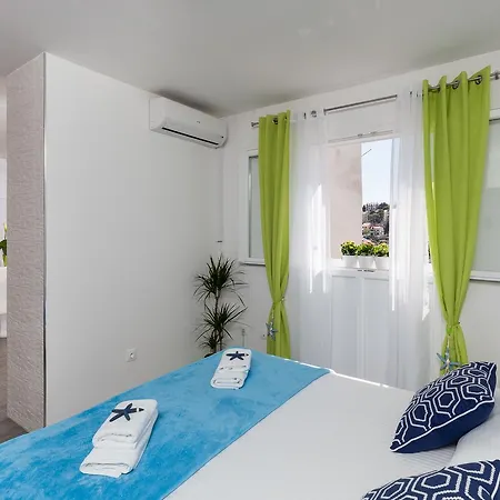 South Side Apartman *